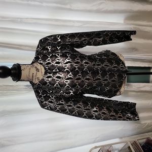 Metrostyle woman's snake print coat size 10